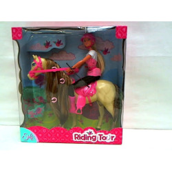 Steffi z koniem w stroju dżokejki 573-0939