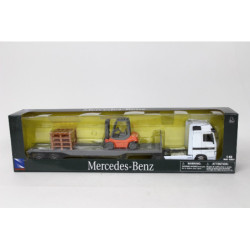 Truck laweta 1:43 Mercedes 57654