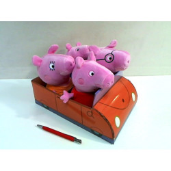 PEPPA Świnka z rodzinką w aucie 926-1006