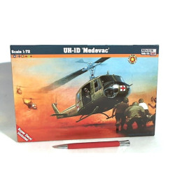 Model UH-1D Medevac D-80 1:72 40802
