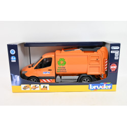BRUDER MB Sprinter śmieciarka miejska 02682