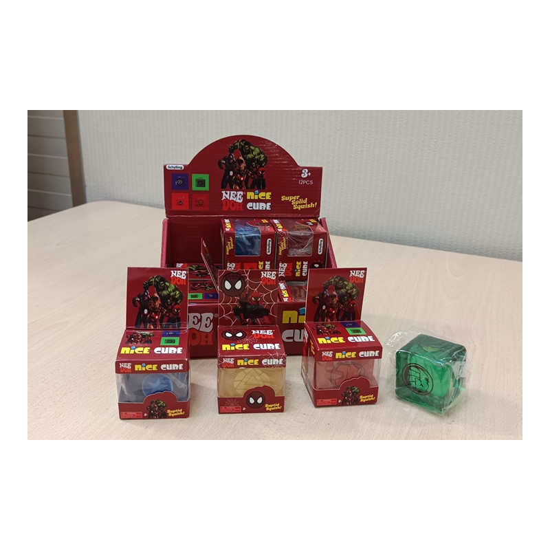 Kostka gniotek/box 6cm postać 12/disp KOST-6